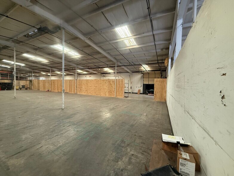 More Photos Of 911 N Frio St, San Antonio Manufacturing For Lease