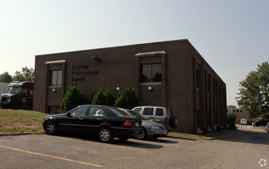 More Photos Of 207 E Holly Ave, Sterling Office For Lease