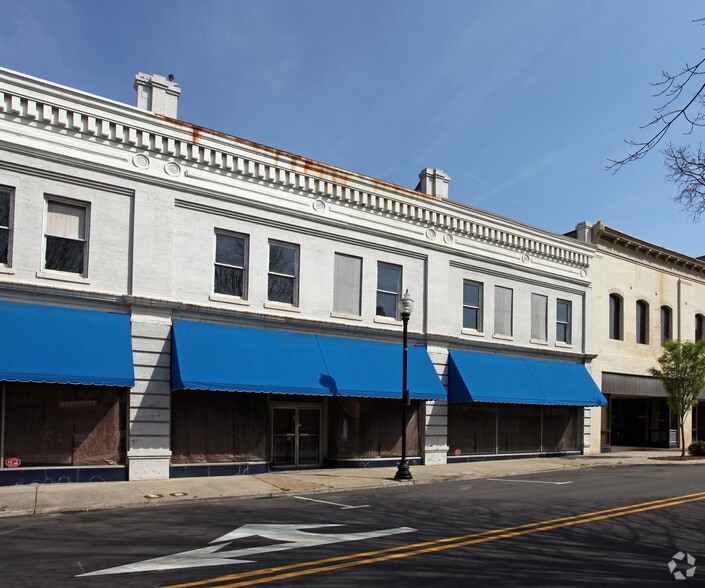 More Photos Of 270 W Main Ave, Gastonia Storefront Retail Residential For Lease
