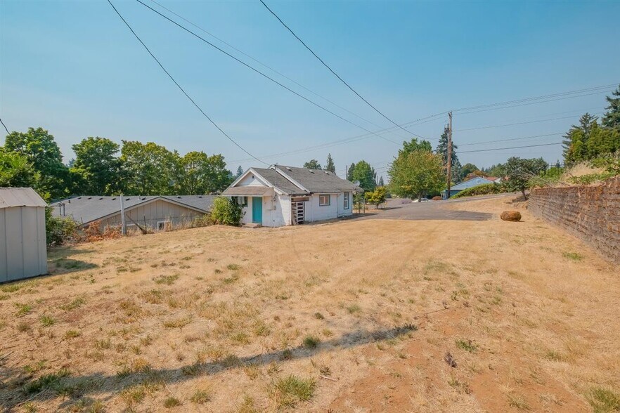 More Photos Of 3912 Commercial St SE, Salem Land For Sale