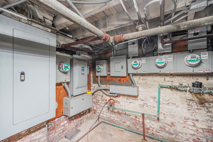 More Photos Of 2579 Cropsey Ave, Brooklyn Storefront Retail Residential For Sale