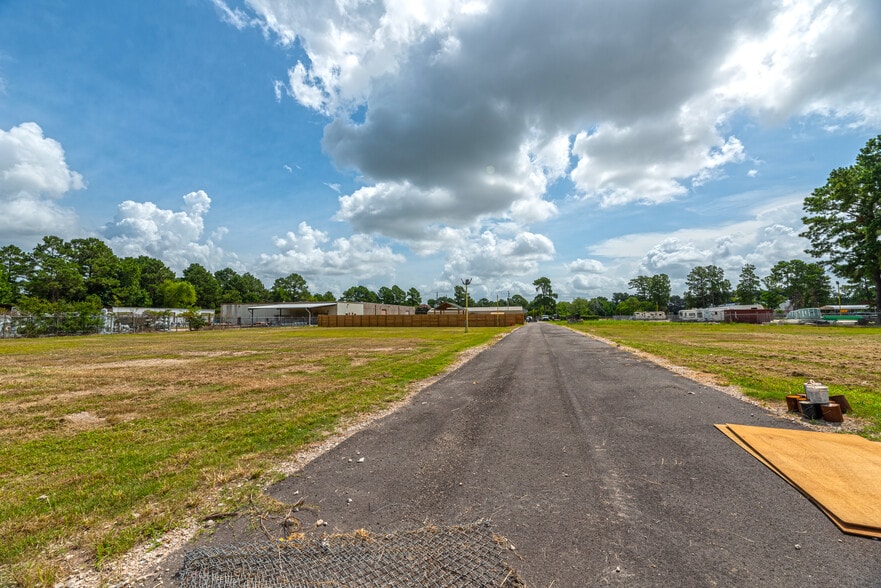 More Photos Of 20519 Rhodes Rd, Spring Lodge Meeting Hall For Sale