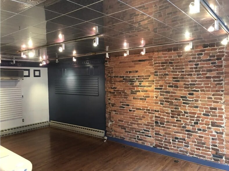 More Photos Of 234 Main St, Annapolis Storefront Retail Office For Lease