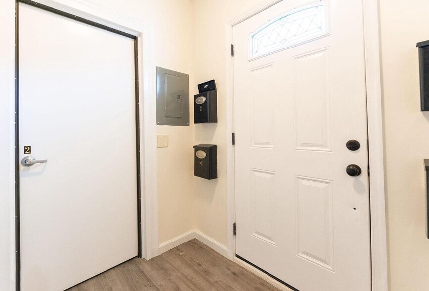 More Photos Of 2928 Nelson Pl Se, Washington Apartments For Sale