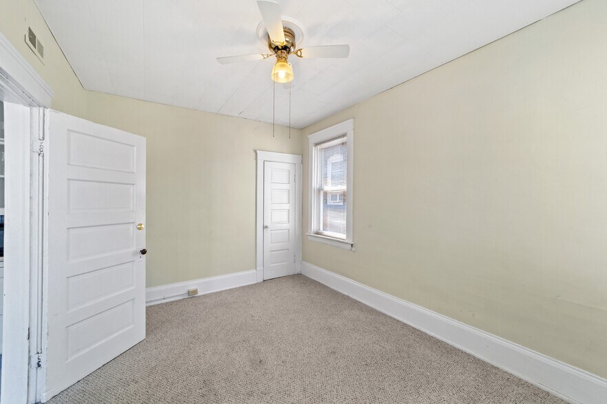 More Photos Of 1947-1949 Coltman Rd, Cleveland Apartments For Sale