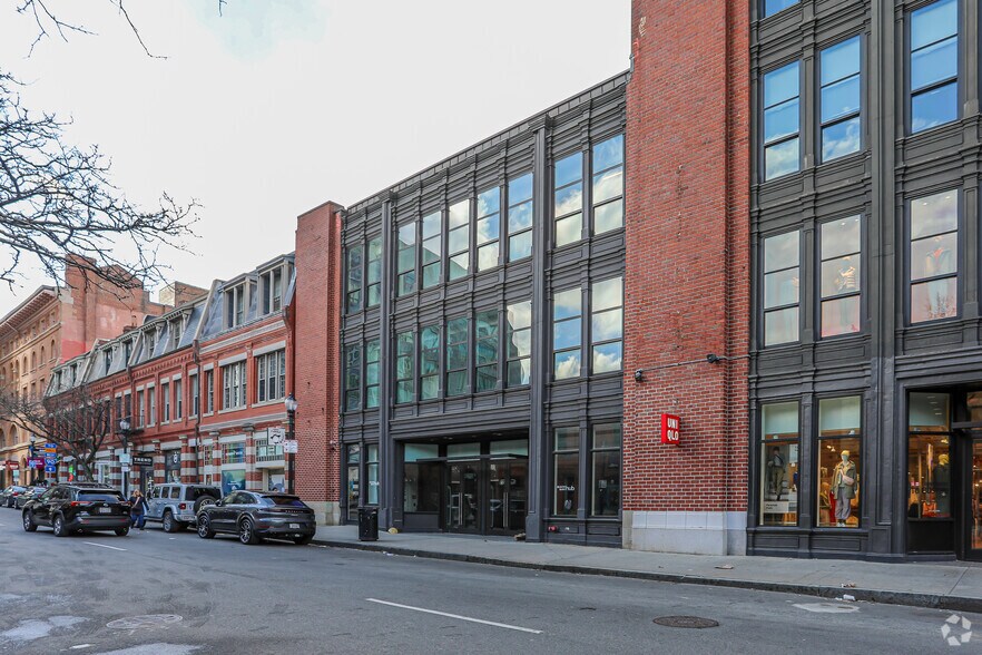 More Photos Of 343-347 Newbury St, Boston Storefront For Lease