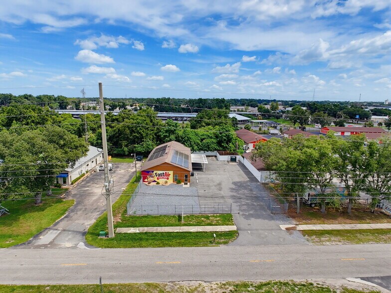 More Photos Of 3347 SW 7th St, Ocala Distribution For Sale