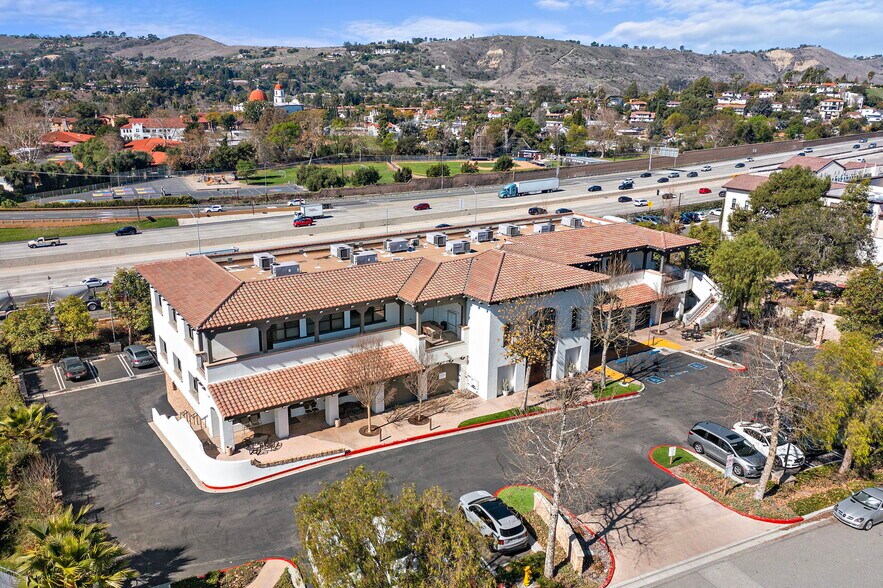 More Photos Of 31601 Avenida Los Cerritos Rd, San Juan Capistrano Office For Lease