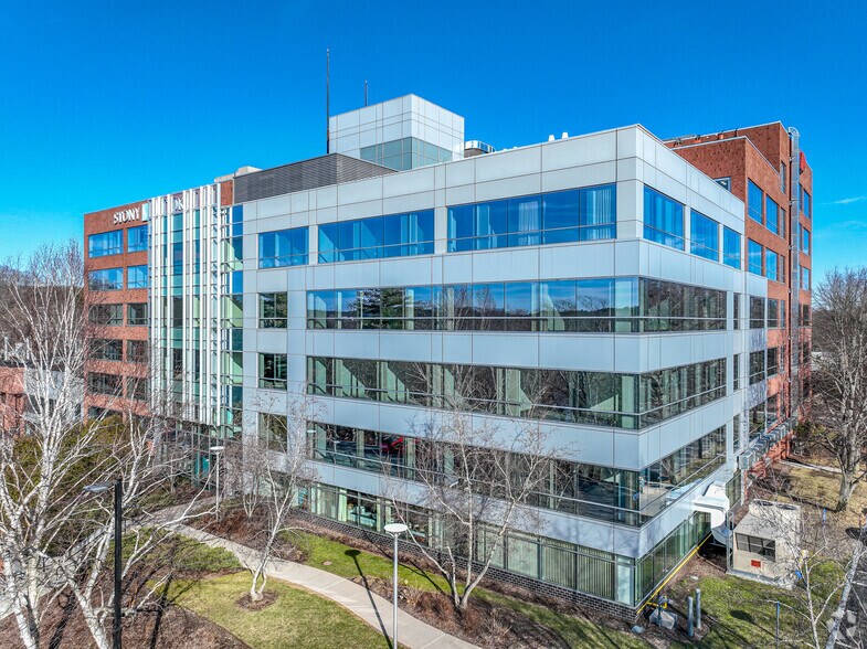 More Photos Of 130 Turner St, Waltham Office For Sale