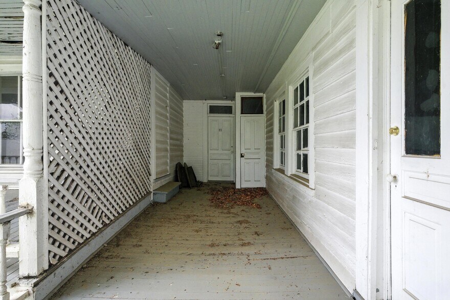 More Photos Of 455 Railroad Ave, Keysville Apartments For Sale