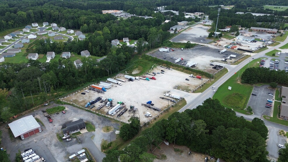 More Photos Of 1302 Industrial Blvd N, Dallas Land For Lease
