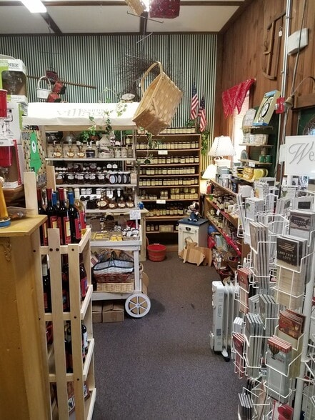 More Photos Of 1223 Roosevelt Trl, Raymond Freestanding For Sale