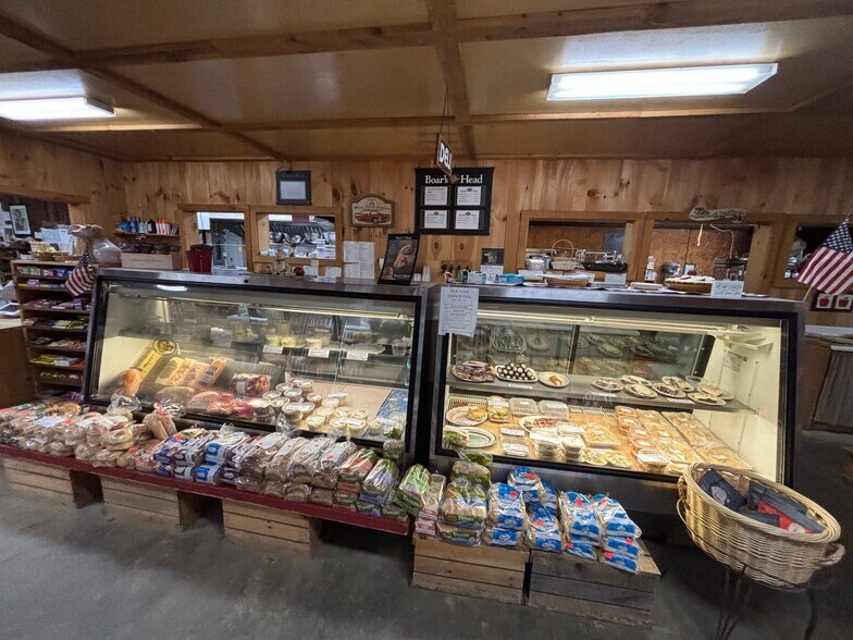 More Photos Of 138 Main Rd, Westhampton Restaurant For Sale
