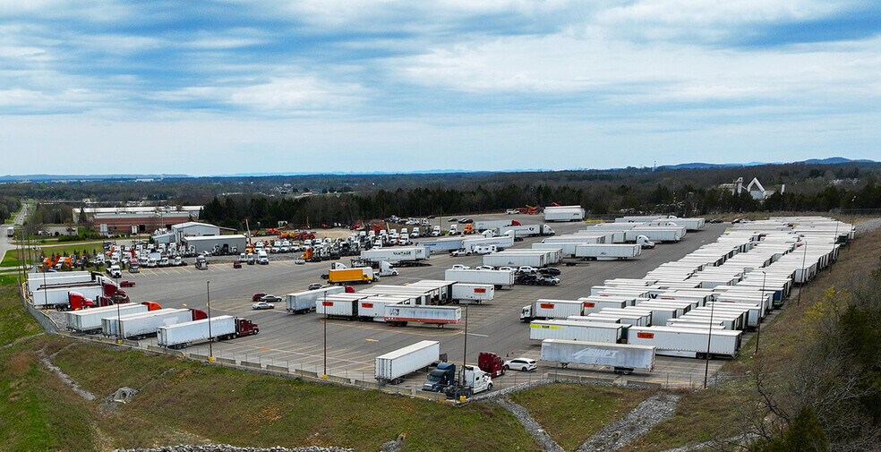 More Photos Of 223 Threet Industrial Rd, Smyrna Land For Lease