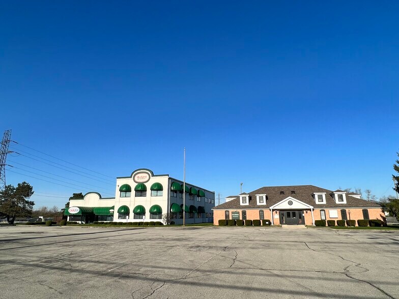 More Photos Of , Indianapolis Unknown For Sale