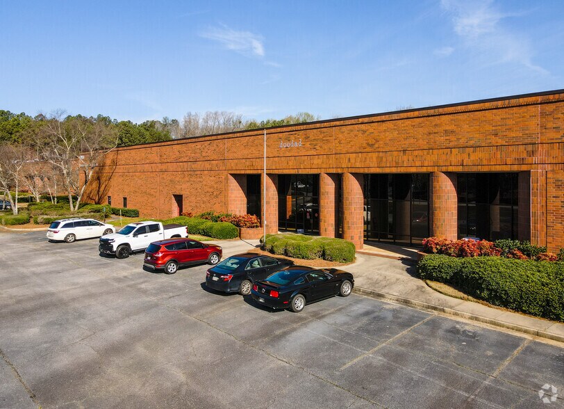 Primary Photo Of 7990 Second Flags Dr, Austell Warehouse For Lease