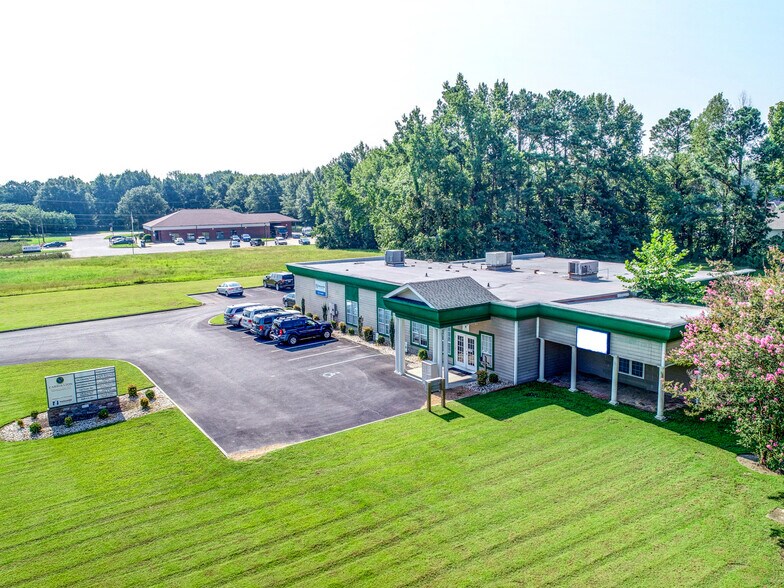 More Photos Of 15064 Carrollton Blvd, Carrollton Office For Lease