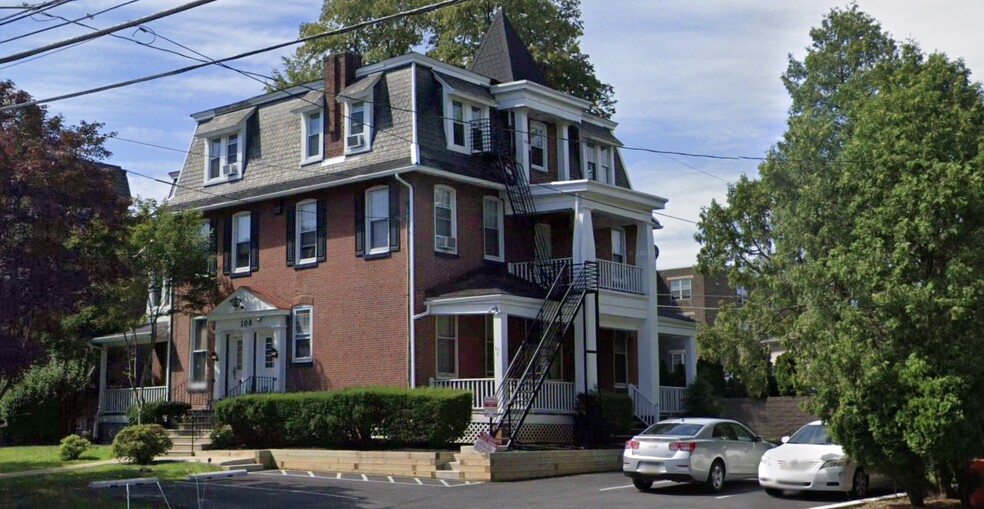 Primary Photo Of 108 Morton Ave, Ridley Park Apartments For Sale