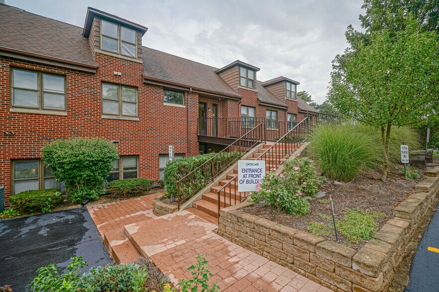 More Photos Of , Rockford Office For Sale