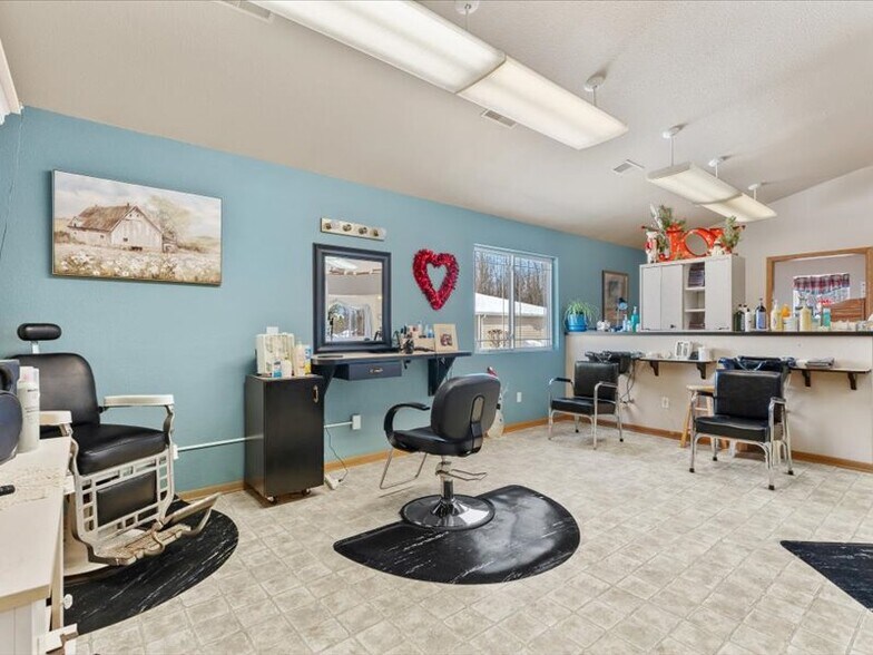 More Photos Of 628 Christel Dr, Valders Office Residential For Sale