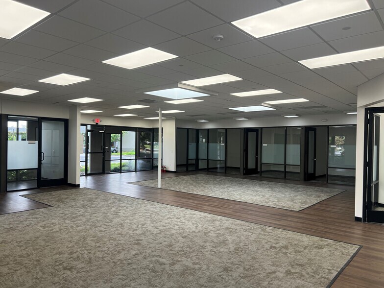 More Photos Of 3350 Scott Blvd, Santa Clara Light Distribution For Lease