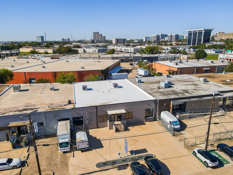 Primary Photo Of 1337-1341 Crampton St, Dallas Distribution For Lease