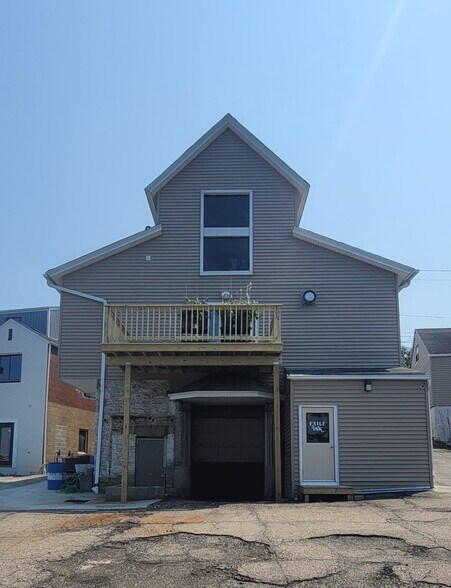 Primary Photo Of 5390 Steubenville Pike, McKees Rocks Office For Lease