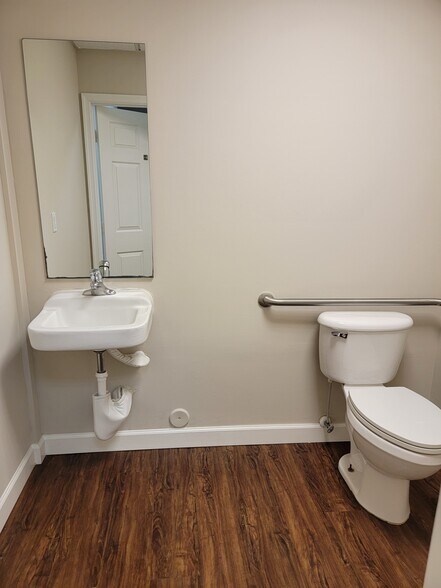 More Photos Of 11760 W Sample Rd, Coral Springs Office For Lease