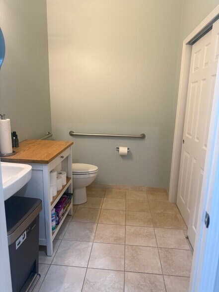 More Photos Of 1633 Race Track Rd, Saint Johns Medical For Lease