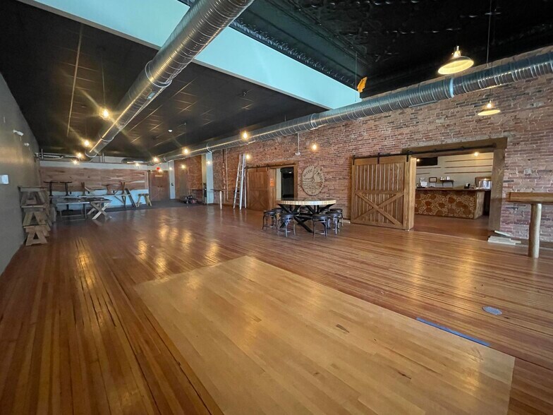 More Photos Of 99-101 Fraley st, Kane Flex For Sale