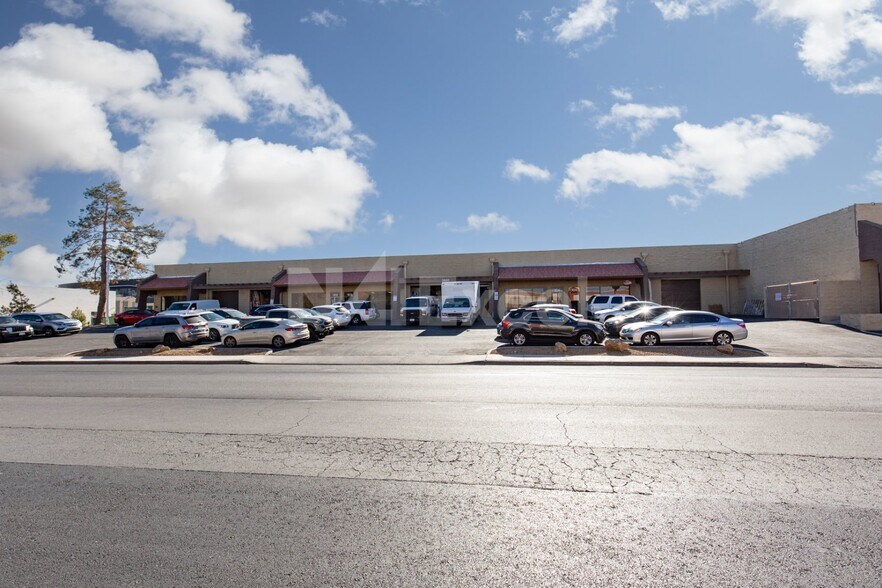 More Photos Of 3651 W Ali Baba Ln, Las Vegas Industrial For Lease