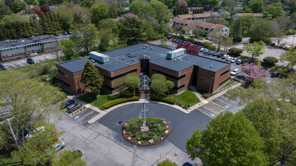 More Photos Of 360 Kingstown Rd, Narragansett Medical For Sale