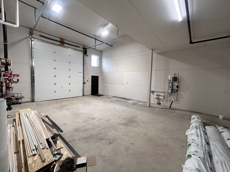 More Photos Of 5484 7th St NE, Fridley Warehouse For Sale