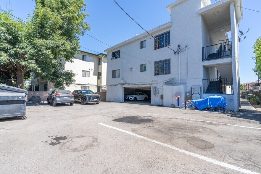 More Photos Of 1715 Westmoreland Blvd, Los Angeles Apartments For Sale