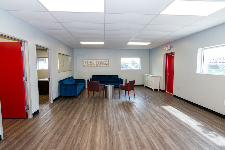 More Photos Of 6456 Cunningham Rd, Houston Industrial For Lease