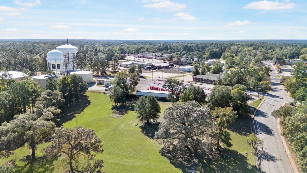 More Photos Of 2455 Montgomery Rd, Huntsville Apartments For Sale