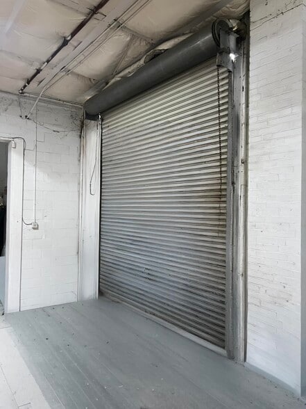 More Photos Of 536 E 4th St, Jacksonville Warehouse For Lease