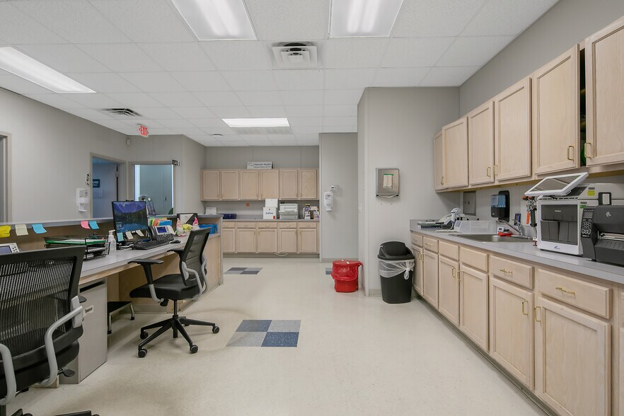 More Photos Of 7 E Duncan St, Lillington Medical For Sale