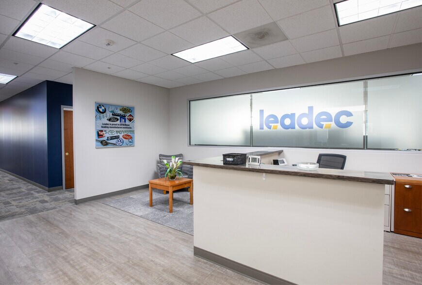 More Photos Of 9395 Kenwood Rd, Blue Ash Medical For Lease