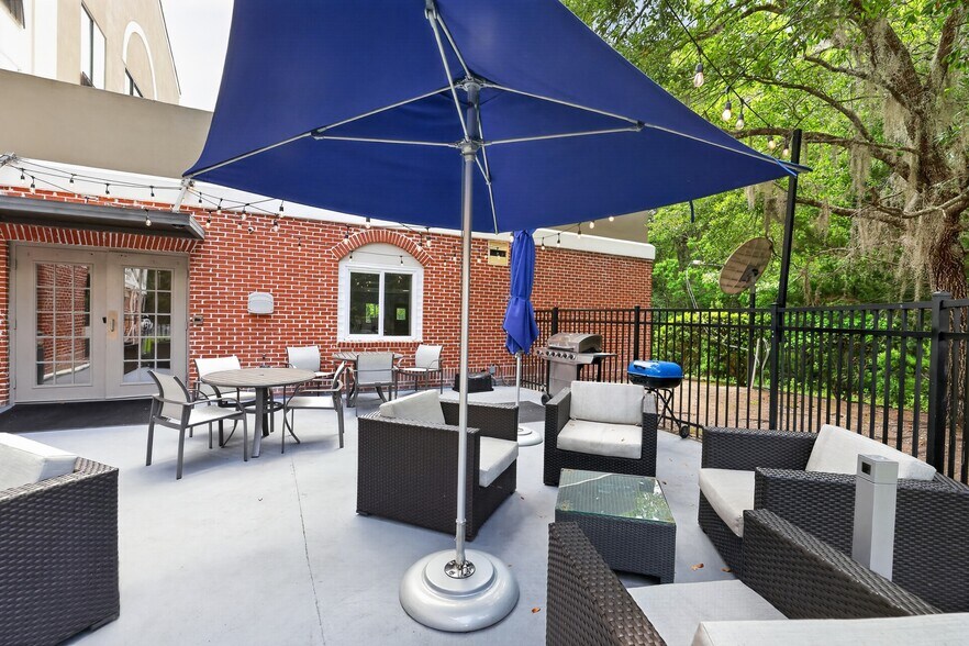 More Photos Of 1388 E Oglethorpe Hwy, Hinesville Hotel For Sale