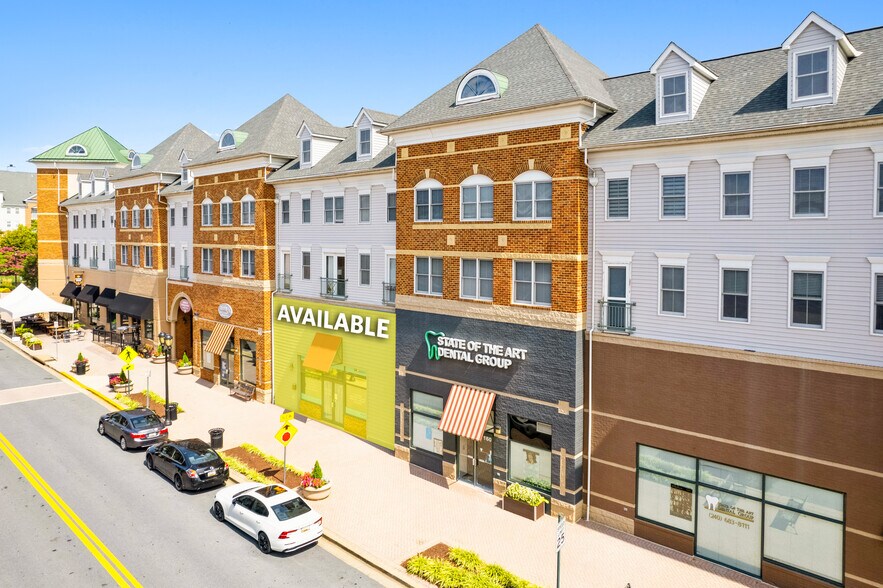 More Photos Of 402 King Farm Blvd, Rockville Unknown For Lease