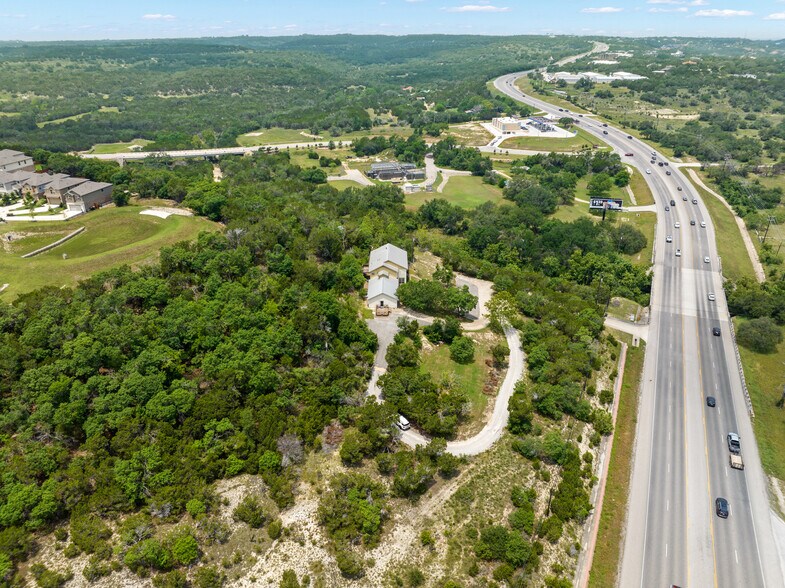 More Photos Of 19019 TX-71, Spicewood Office Residential For Lease