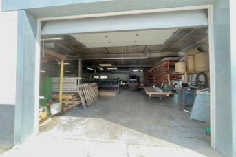 More Photos Of 306 S Summit St, Toledo Light Manufacturing For Sale