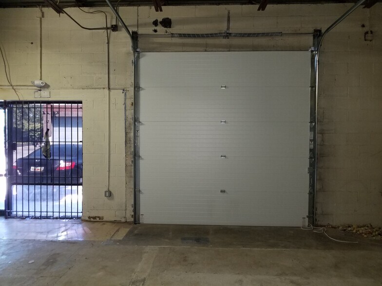 More Photos Of 700 Ritchie Rd, Capitol Heights Light Manufacturing For Lease