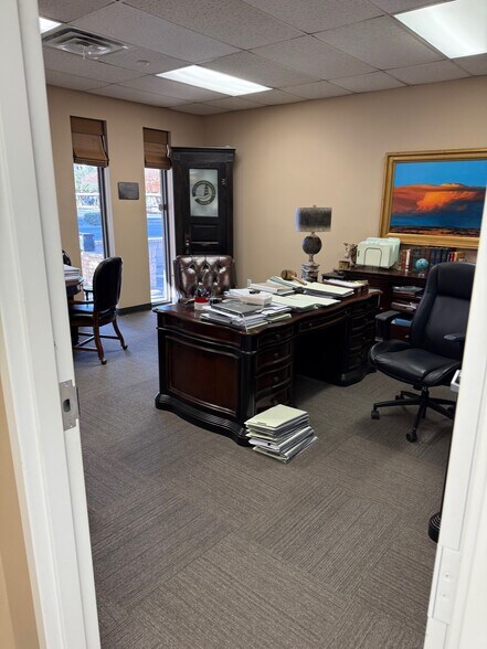 More Photos Of 502 N Big Spring St, Midland Office For Sale
