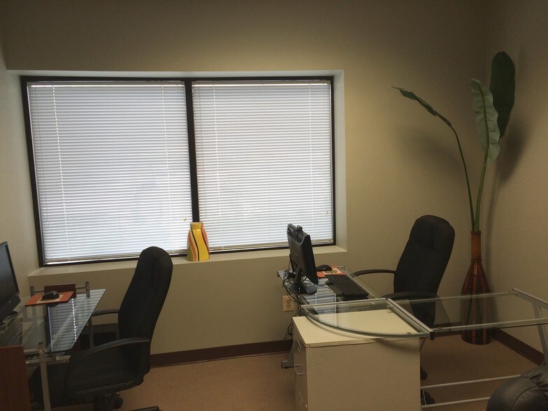 More Photos Of 8701-8739 Mylander Ln, Towson Unknown For Lease