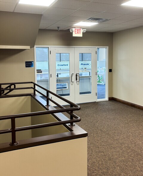 More Photos Of 400 N High St, Muncie Office For Sale