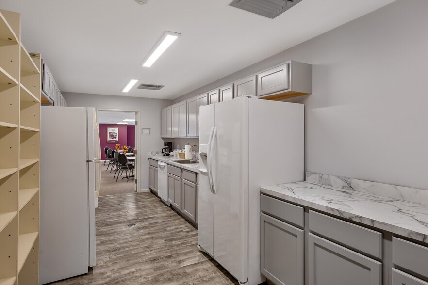 More Photos Of 5758 Cooley Lake Rd, Waterford Daycare Center For Sale