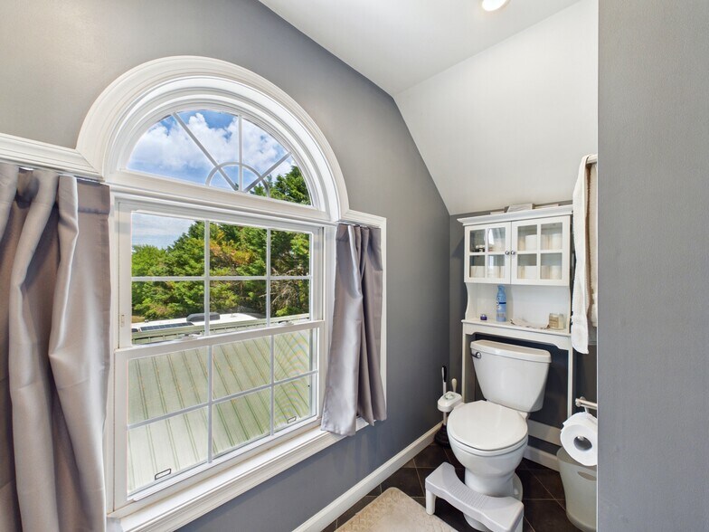 More Photos Of 26285 Broadkill Rd, Milton Hotel For Sale