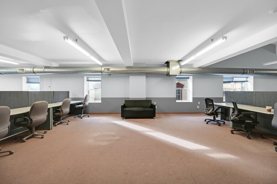 More Photos Of 170-172 Spring St, Newton Office Residential For Sale